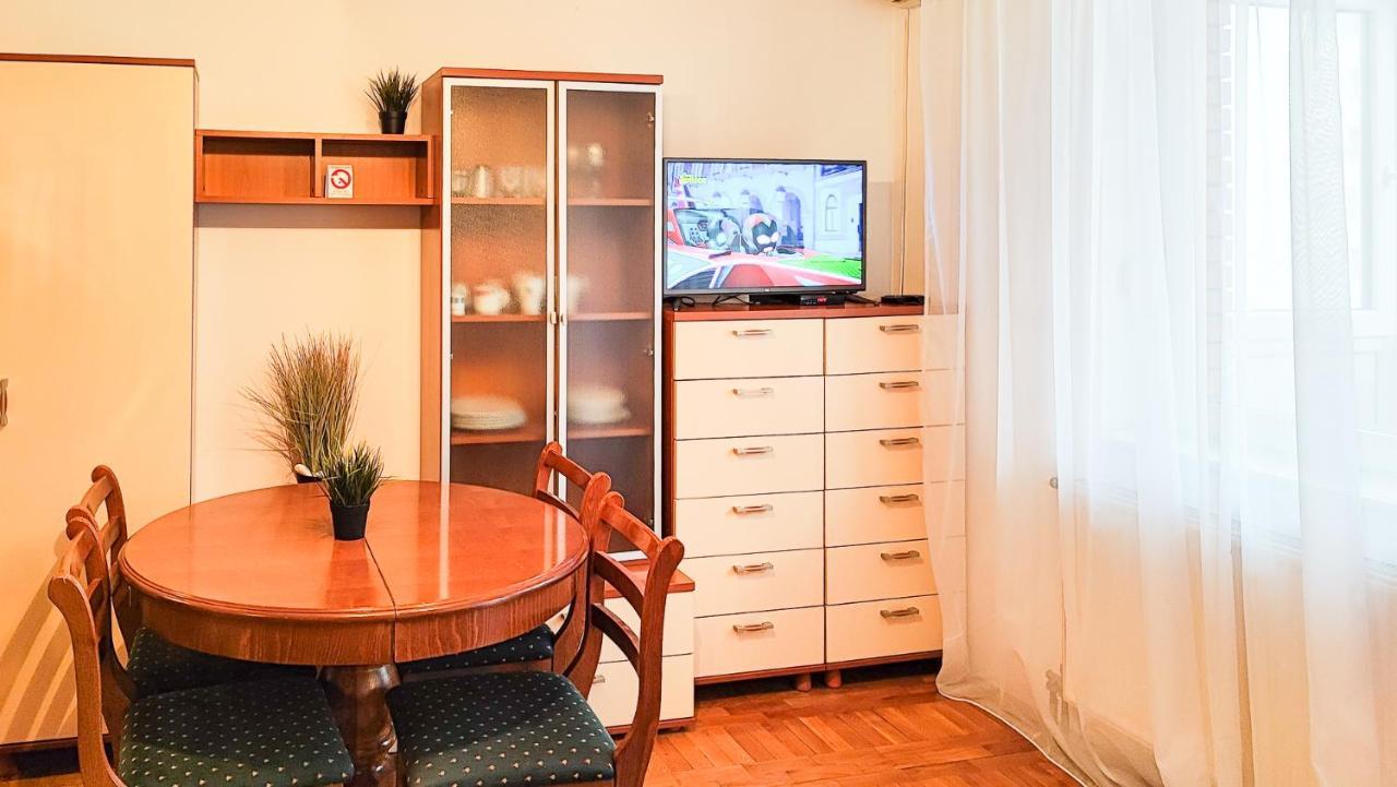 Filinhome La Gala Novi Sad Exteriör bild